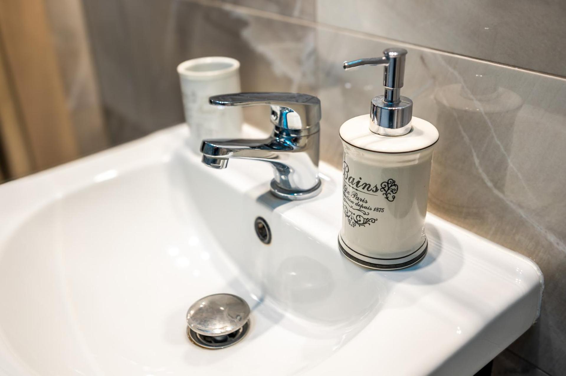 Apartamenty Przy Dworcu Przemyśl Extérieur photo