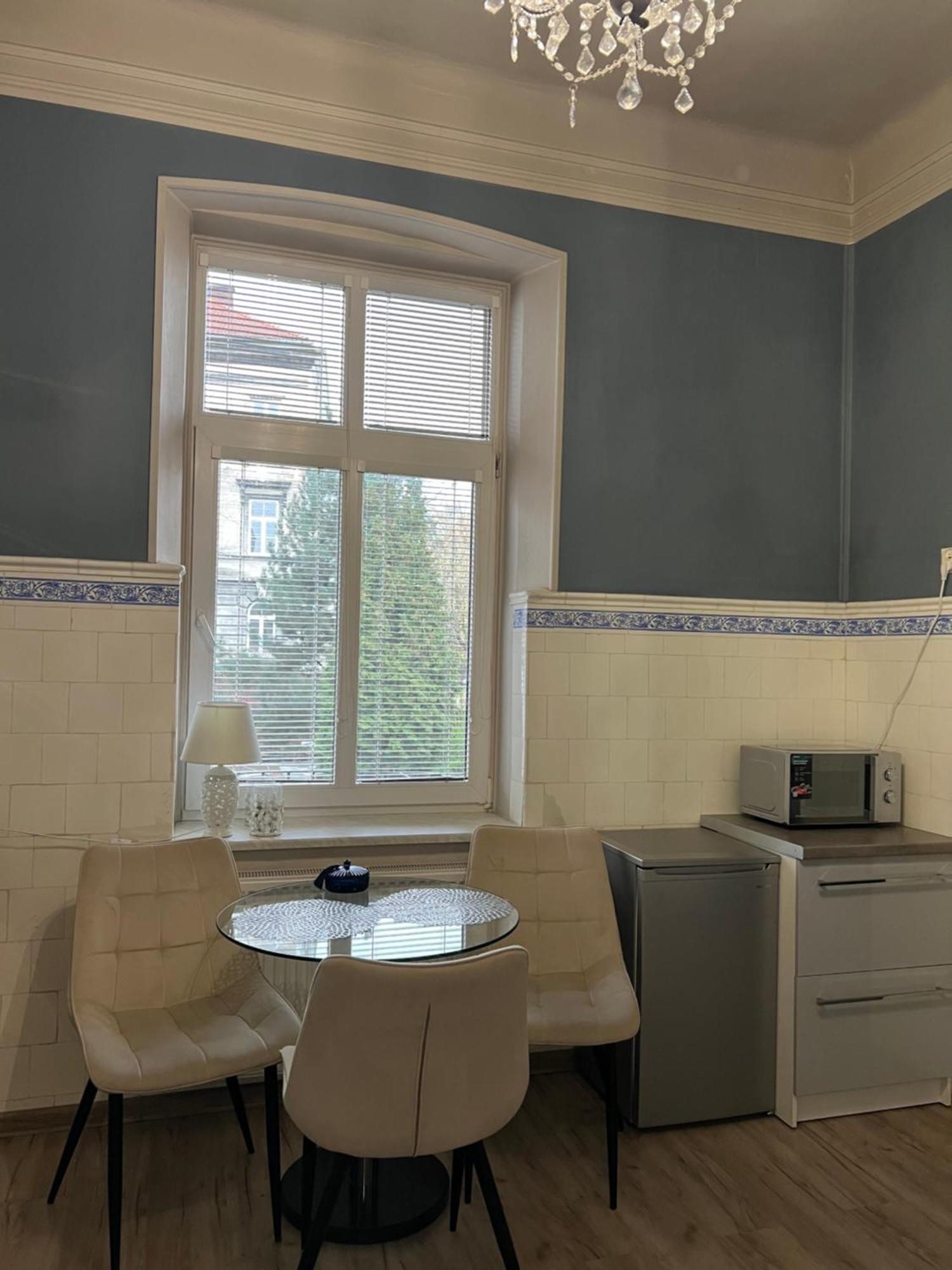 Apartamenty Przy Dworcu Przemyśl Extérieur photo